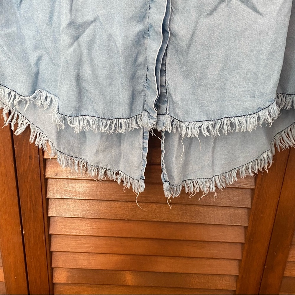 Boutique Cache Woven Blue Long Sleeve Button Down High Low Top Size Large - Picture 6 of 10